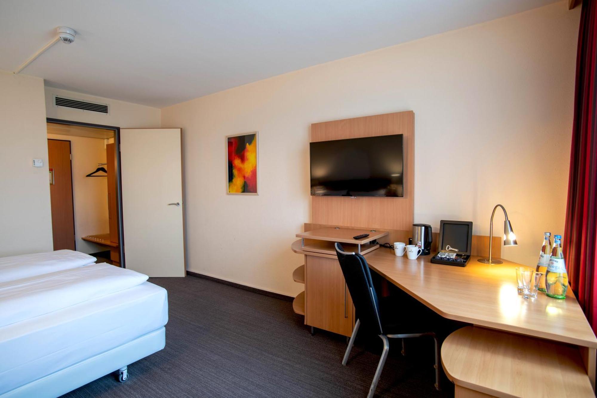 Best Western Conference Airporthotel Frankfurt Moerfelden Esterno foto