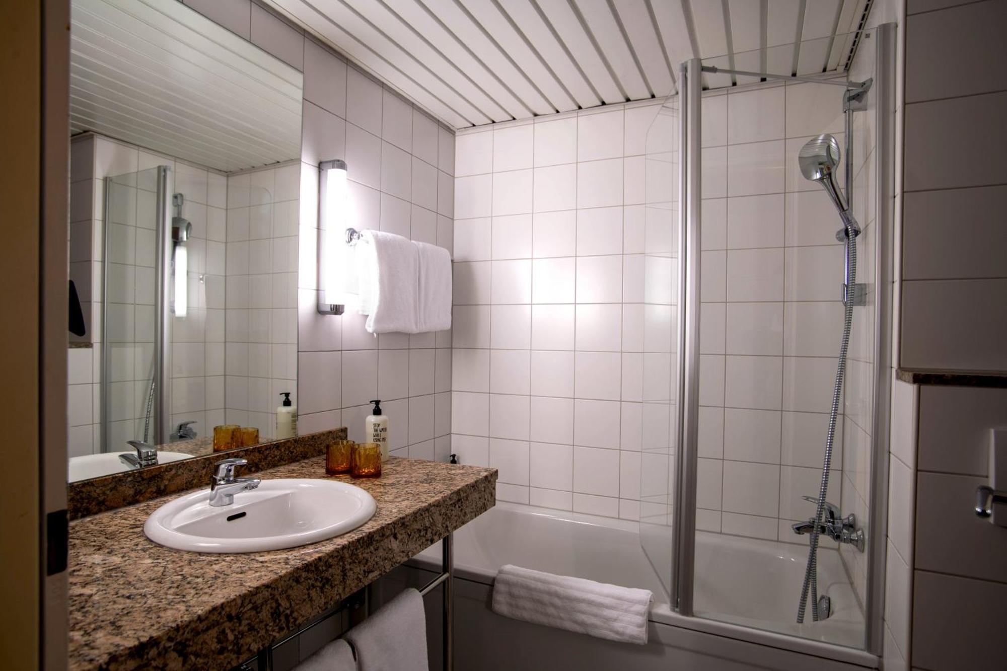 Best Western Conference Airporthotel Frankfurt Moerfelden Esterno foto